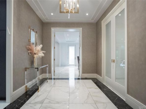 570 Bedford Avenue 1, Brooklyn NY 11249