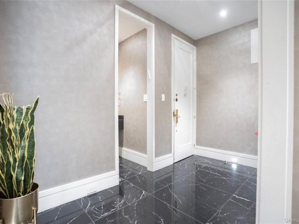 570 Bedford Avenue 1, Brooklyn NY 11249