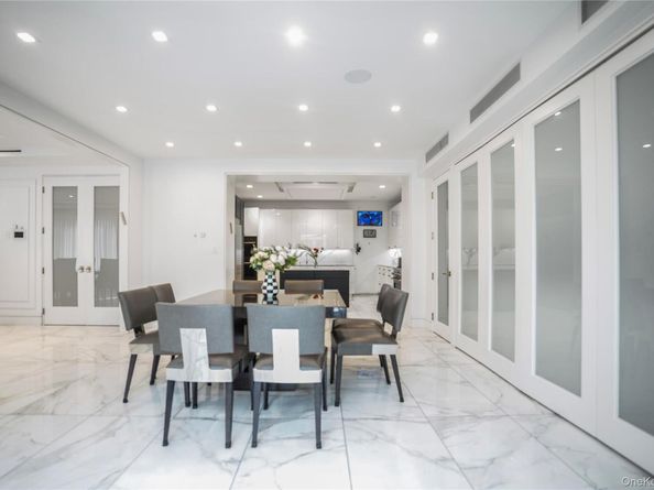 570 Bedford Avenue 1, Brooklyn NY 11249