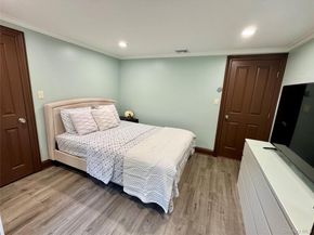 10 Hazelwood Court, Jericho NY 11753