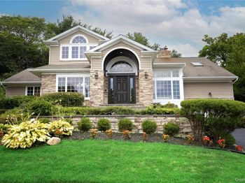 10 Hazelwood Court