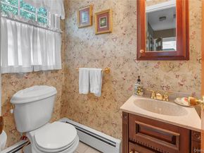 60 Oak Street, Smithtown NY 11787