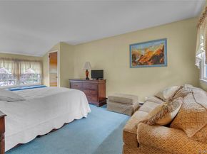 60 Oak Street, Smithtown NY 11787
