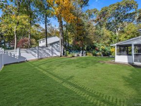 60 Oak Street, Smithtown NY 11787