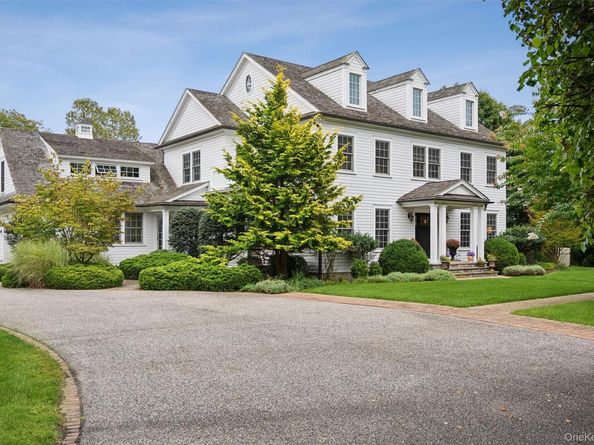 31 Paquatuck Avenue, East Moriches NY 11940