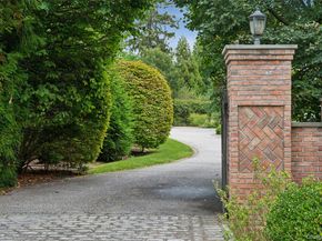 31 Paquatuck Avenue, East Moriches NY 11940