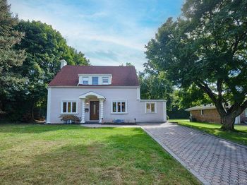 12 Colony Lane