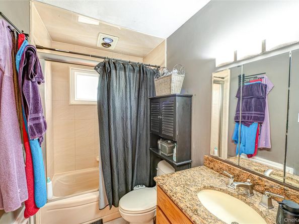 118 West 6th Street West 6th Street, West Islip NY 11795