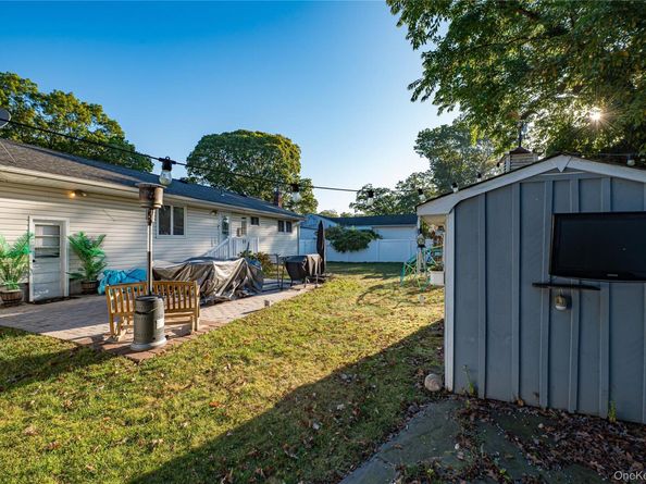 118 West 6th Street West 6th Street, West Islip NY 11795