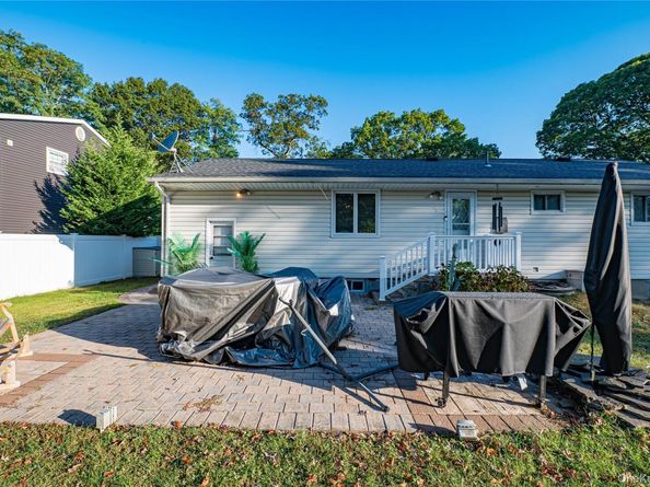 118 West 6th Street West 6th Street, West Islip NY 11795