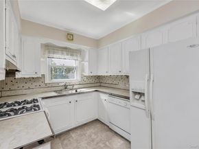 33 Grant Street, Hempstead NY 11550