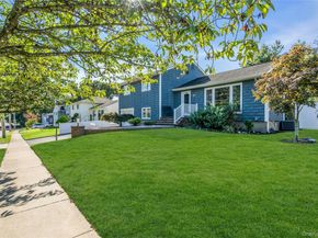 18 Haypath Road, Bethpage NY 11714