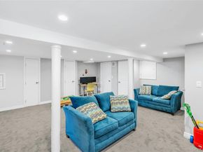 18 Haypath Road, Bethpage NY 11714