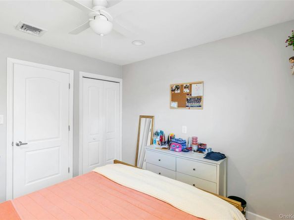 18 Haypath Road, Bethpage NY 11714