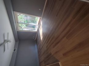 197 Hill Circle 197, Calverton NY 11933