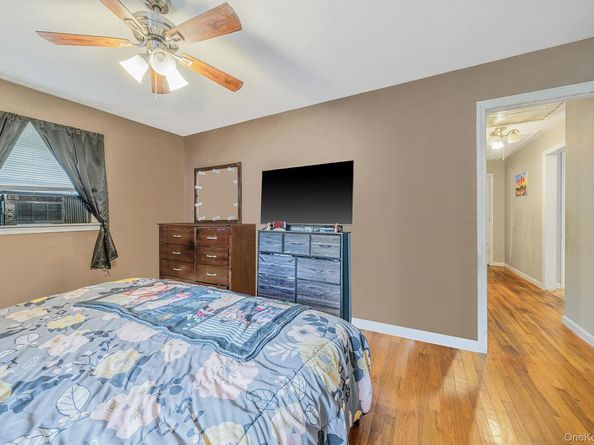 20 Kirby Lane, Lake Ronkonkoma NY 11779