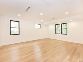 19127 Foothill Avenue, Holliswood NY 11423
