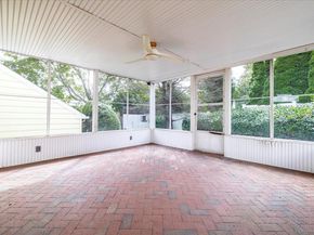 10 Cornell Place, East Rockaway NY 11518