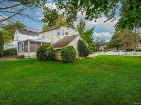 10 Cornell Place, East Rockaway NY 11518