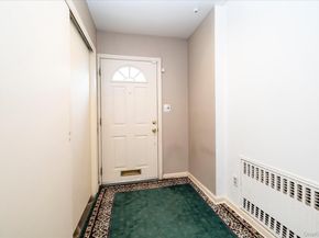 10 Cornell Place, East Rockaway NY 11518
