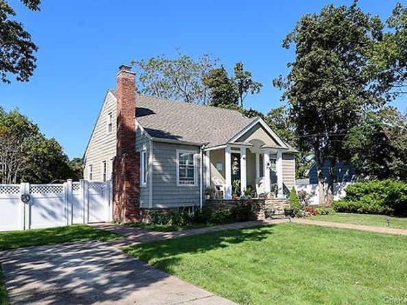 230 Kensington Avenue, Bayport NY 11705