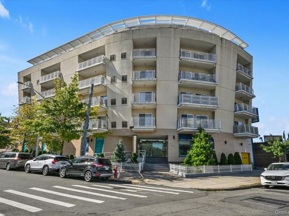 81-14 Queens Boulevard PH6C, Elmhurst NY 11373