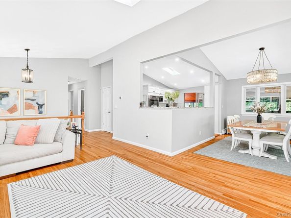 9 Brookdell Drive, Hartsdale NY 10530