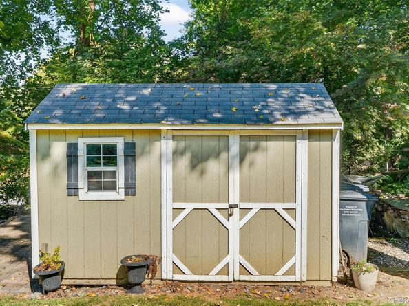 50 Woodland Road, Bedford Hills NY 10507