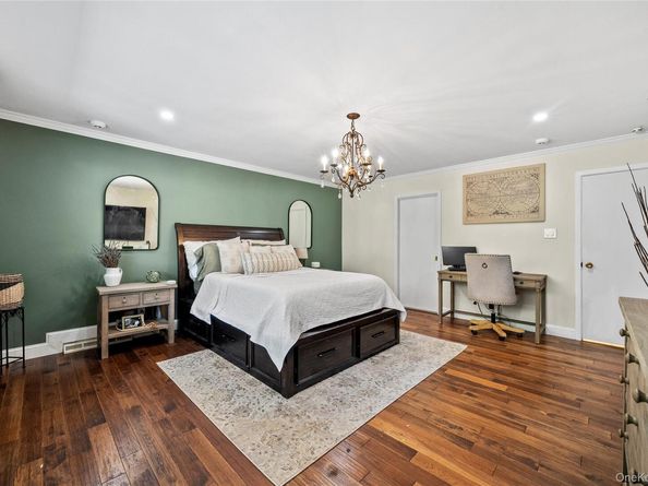 55 Rolling Hill Lane, Old Westbury NY 11568