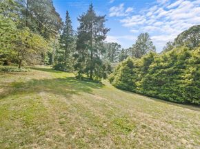 55 Rolling Hill Lane, Old Westbury NY 11568