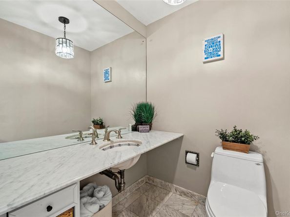 55 Rolling Hill Lane, Old Westbury NY 11568