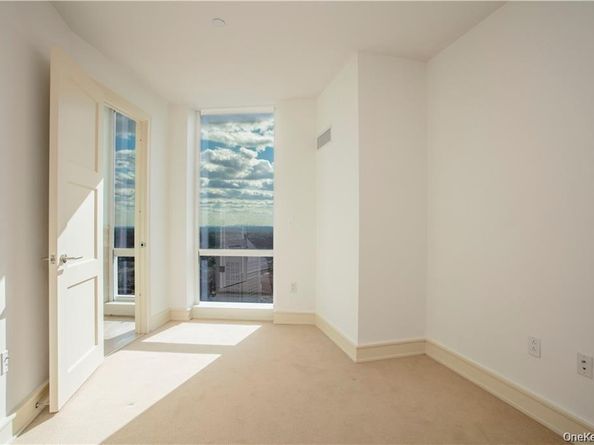 1 Renaissance Square PH4CD, White Plains NY 10601