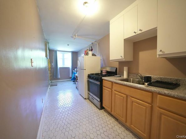 2929 Fenton Ave Avenue, Bronx NY 10469