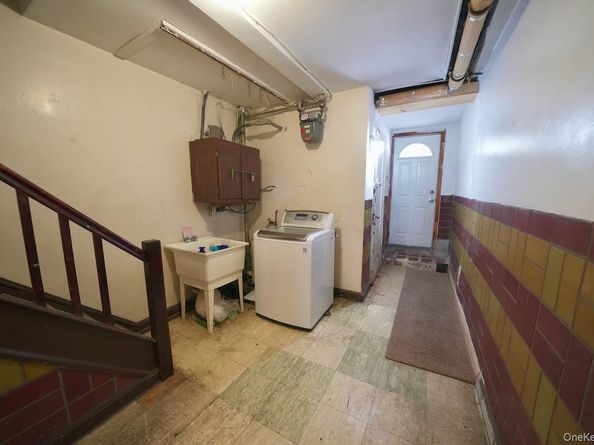 2929 Fenton Ave Avenue, Bronx NY 10469