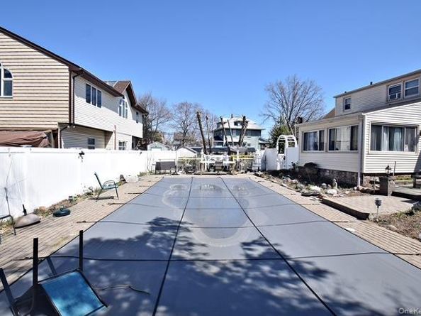 2900 Stevens Street, Oceanside NY 11572