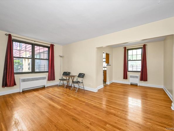 134-08 Jewel Avenue 1A, Flushing NY 11367
