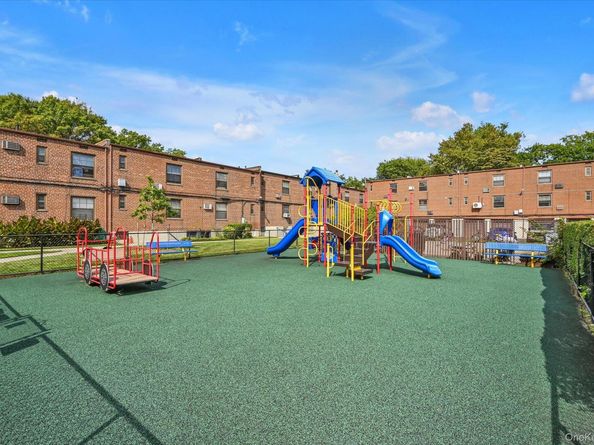 134-08 Jewel Avenue 1A, Flushing NY 11367