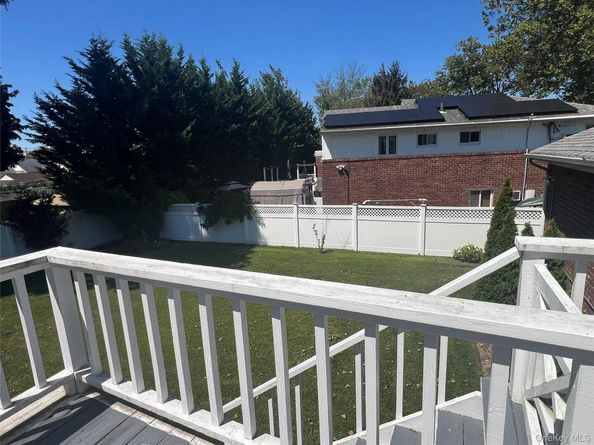 614 Bond Court, North Merrick NY 11566