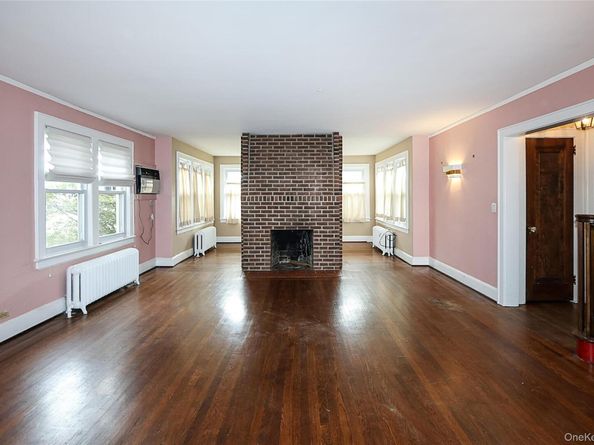 52-50 Little Neck Parkway, Little Neck NY 11362