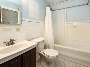 52-50 Little Neck Parkway, Little Neck NY 11362
