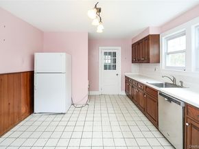 52-50 Little Neck Parkway, Little Neck NY 11362