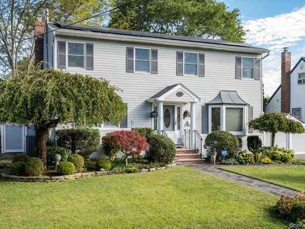 65 Harriet Road, North Babylon NY 11703