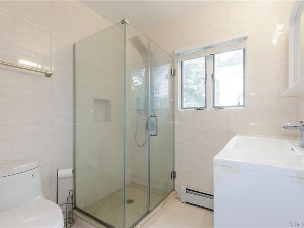 43 ELM Street, Great Neck NY 11021