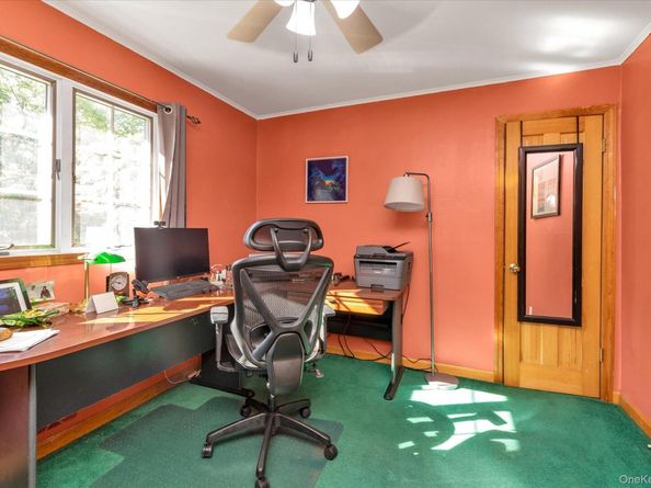 84 Lake Road, Greenlawn NY 11740