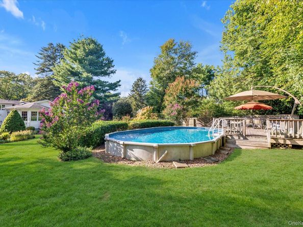 84 Lake Road, Greenlawn NY 11740