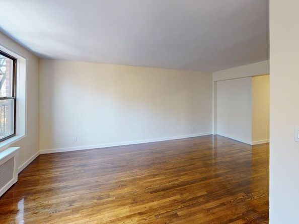 678 Warburton Avenue 6L, Yonkers NY 10701