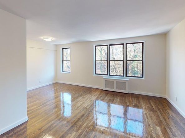 678 Warburton Avenue 6L, Yonkers NY 10701