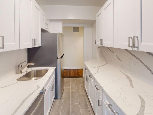 678 Warburton Avenue 6L, Yonkers NY 10701