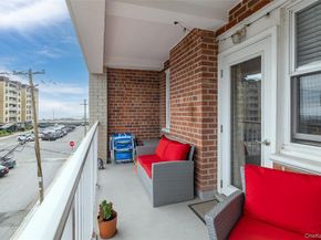 55 Monroe Boulevard 2H, Long Beach NY 11561