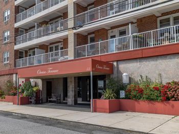 55 Monroe Boulevard